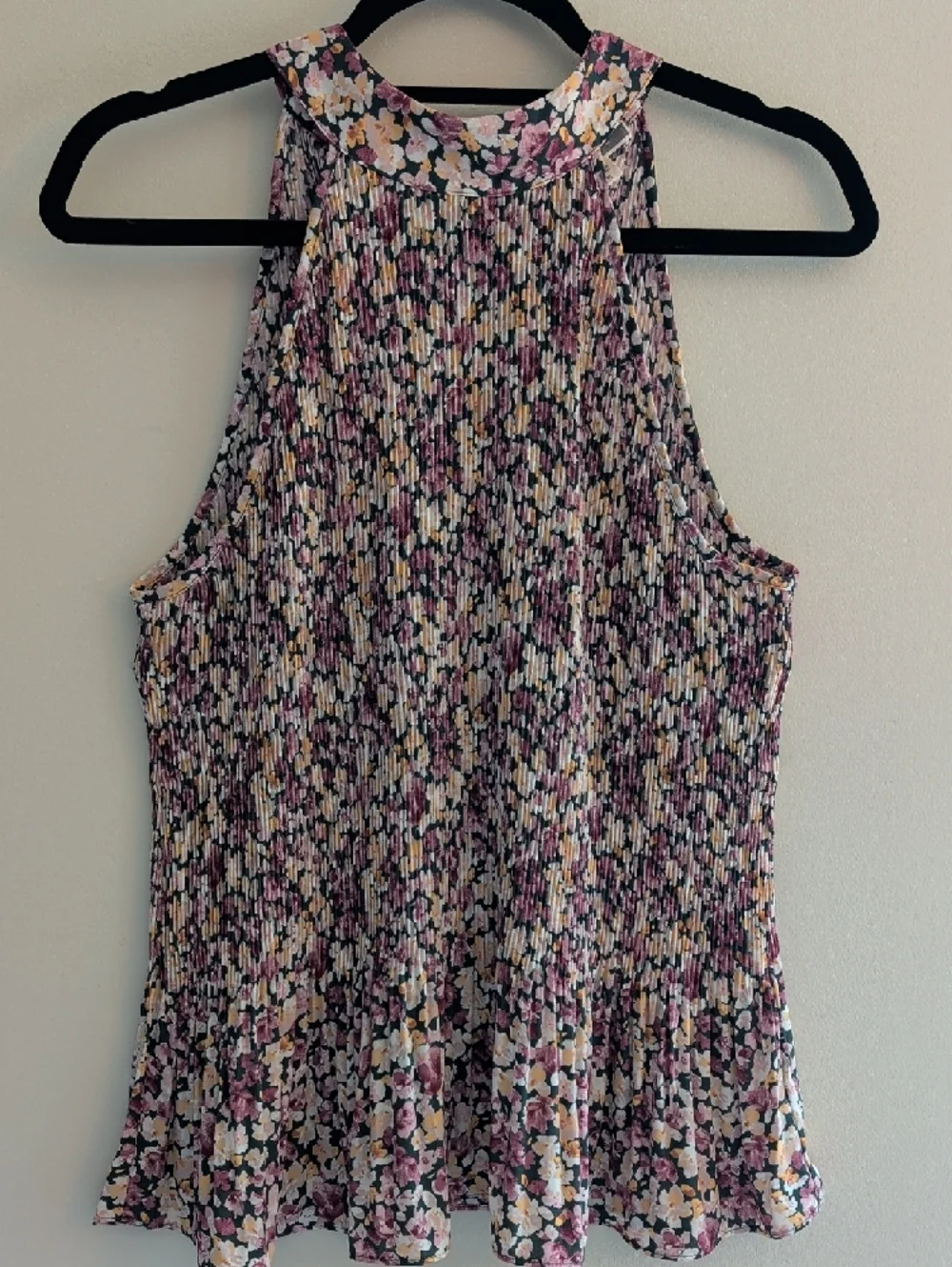 Pleione 2-Piece Set – Pleated Floral Top + Mauve Pants | Size M | NWT